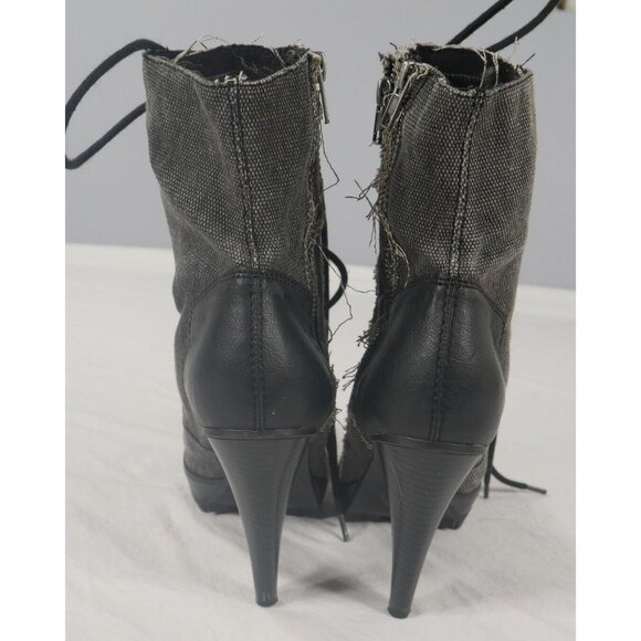 Steve Madden P-Romper Black Steampunk HIgh Heel Ankle Boot Cap Toe Wms Size 8 - Picture 7 of 8